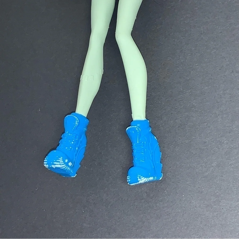 Monster High Frankie Stein Doll 2015 Ghoul Spirit DNV66 Cheerleader Doll